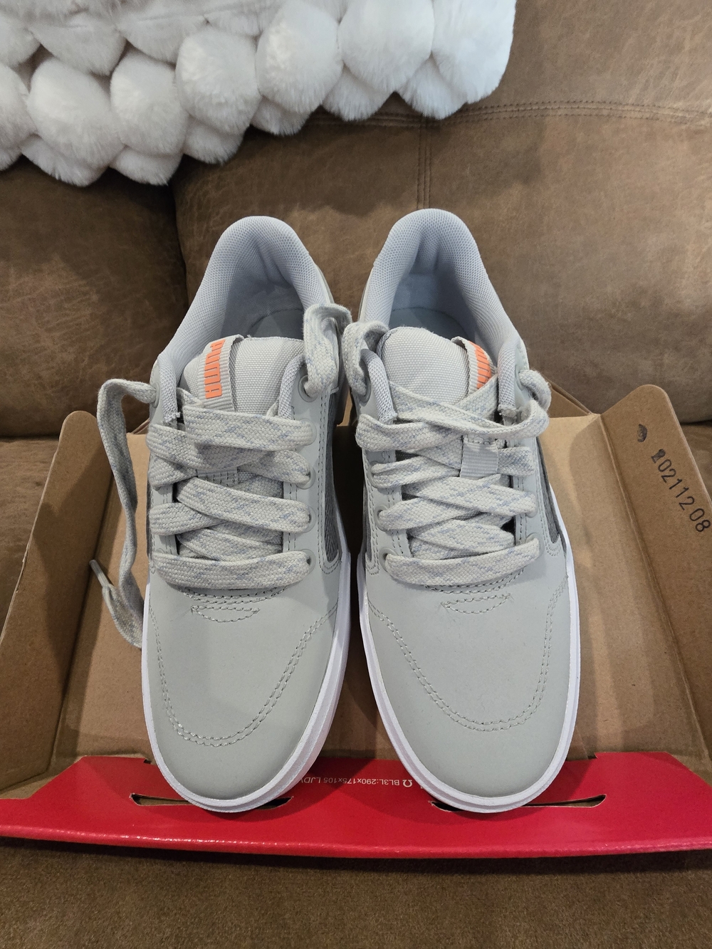 Gray Puma Casual Sneakers with Subtle Coral Accent